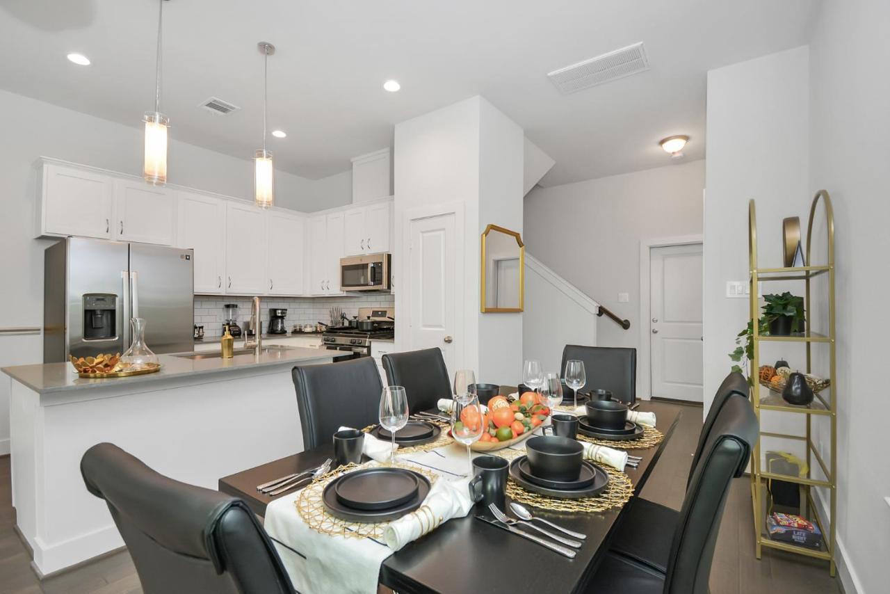 Emerald Palace - New, Modern 3Br Townhome Close To Downtown, Nrg, Med Ctr ฮูสตัน ภายนอก รูปภาพ